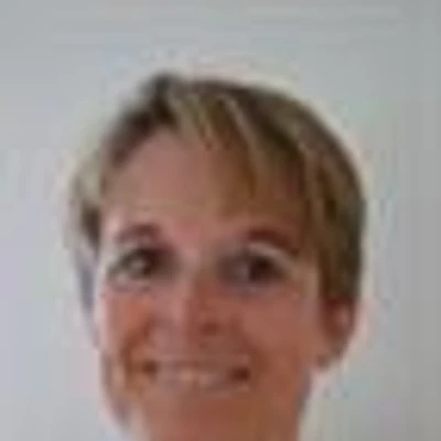 Portrait image of Jeannine Bartmann