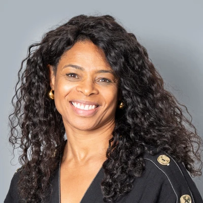 Portrait image of Sarah Davis